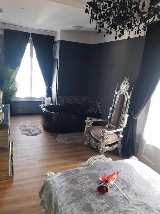 Nuit Romantique - Jacuzzi - Beziers - Romance Royale Luaran gambar