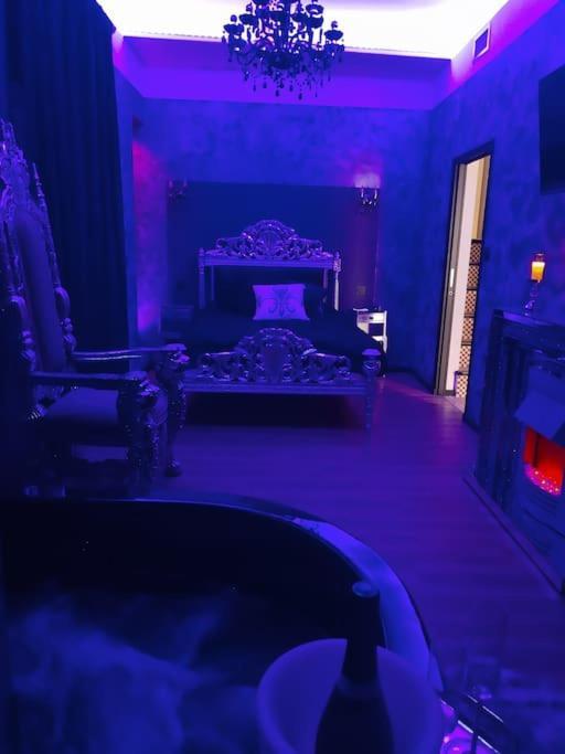Nuit Romantique - Jacuzzi - Beziers - Romance Royale Luaran gambar