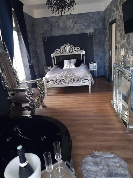Nuit Romantique - Jacuzzi - Beziers - Romance Royale Luaran gambar