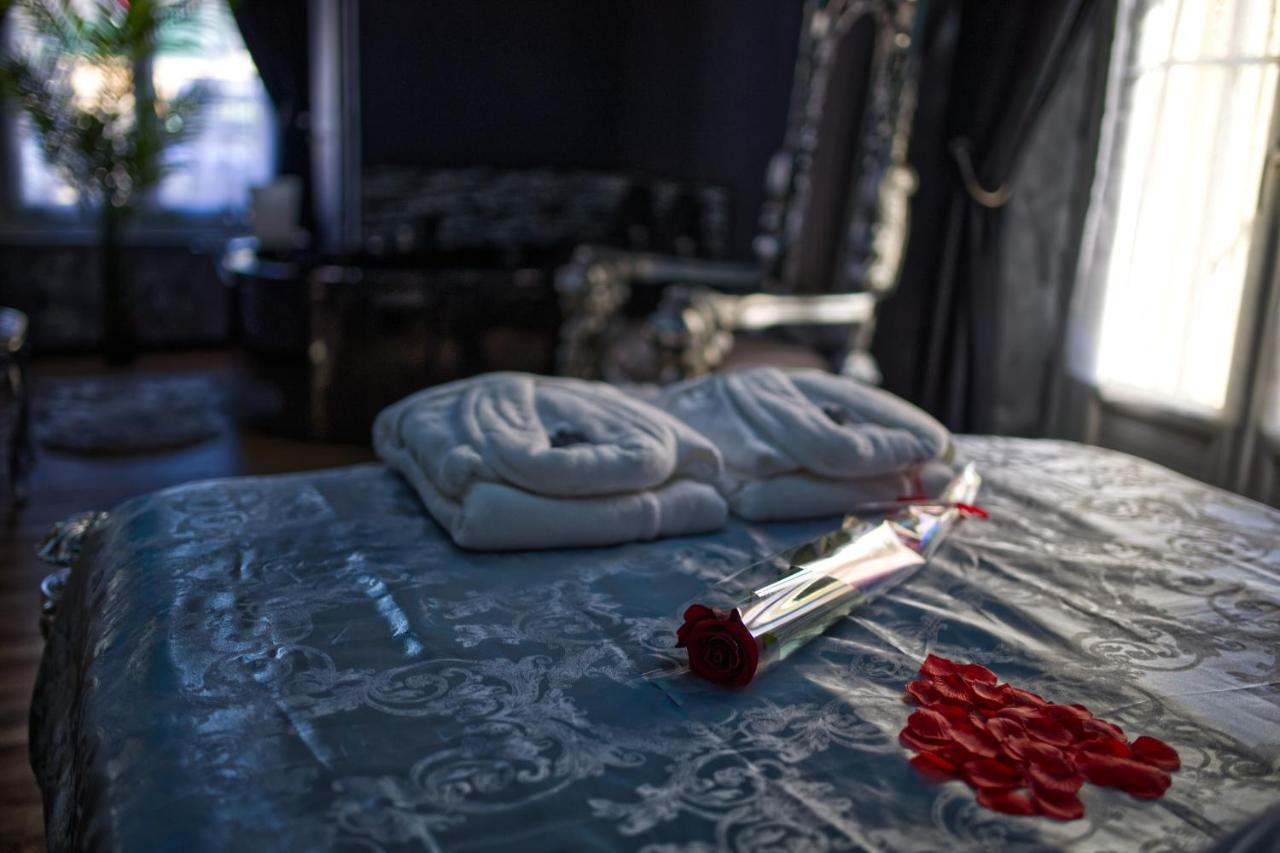 Nuit Romantique - Jacuzzi - Beziers - Romance Royale Luaran gambar