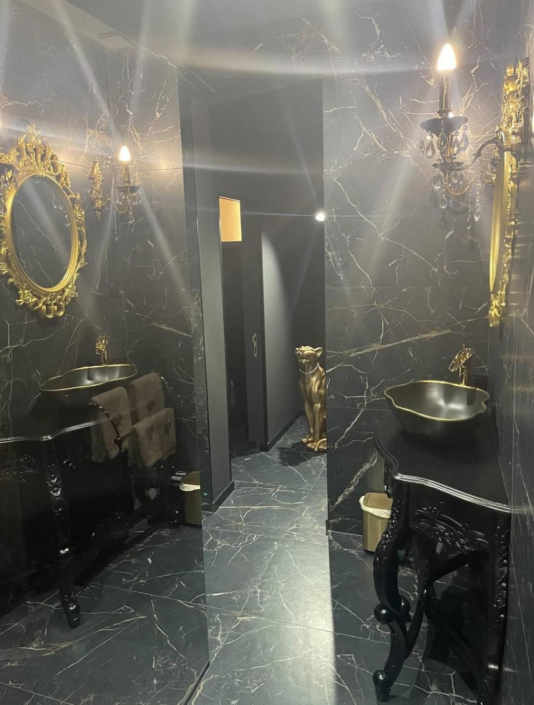 Nuit Romantique - Jacuzzi - Beziers - Romance Royale Luaran gambar